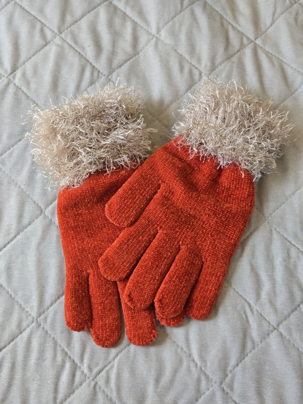 Vintage Orange Knit Gloves with Fuzzy Cream Cuffs